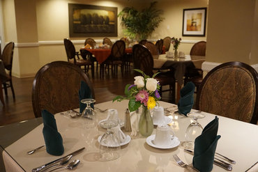 Please join us for lunch or dinner in our lovely dining room. 