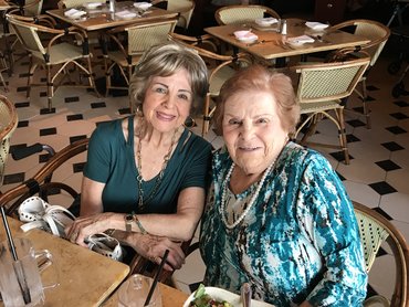 Make Good Friends! We boast a warm community with genuinely wonderful residents!!