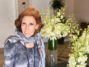 Meet Evelyn Evelyn is one of our gorgeous residents. Play a tune, she'll dance!