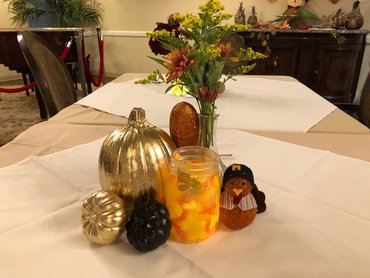Thanksgiving 2017 Table Decor for Thanksgiving!
Why not make an activity out of centerpiece making?